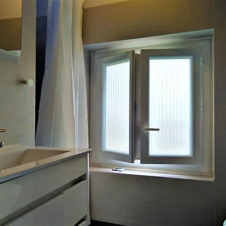 Logement 4 Personnes - 1 Min A Pied Hypercentre - 10 Minutes De La Gare Apartment